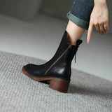Botas em pele